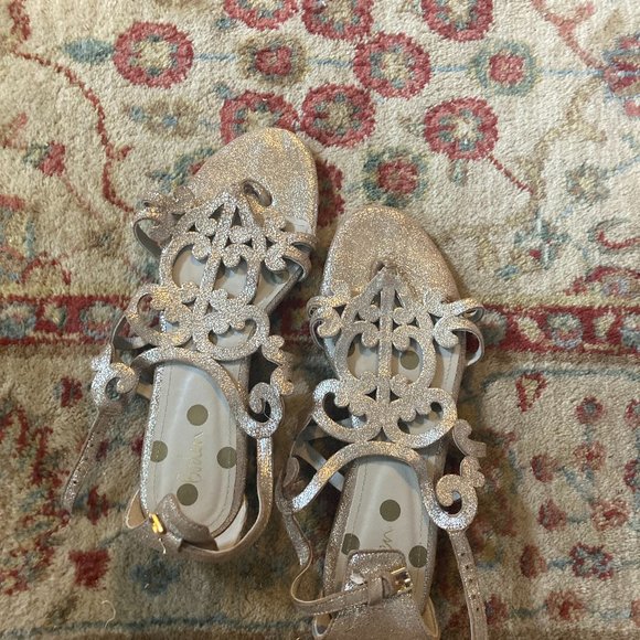 Beautiful BODEN strappy sandal in gold leather, size 40 - Picture 2 of 5